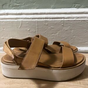 Everlane Tan Platform Sandals 5 or 5.5